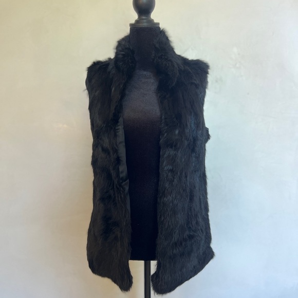 Michael Kors Rabbit Fur vest - Picture 2 of 6